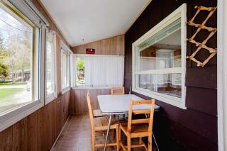 2-Bedroom Cottage #11 - Ambleside - 7
