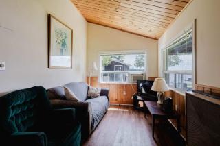 2-Bedroom Cottage #11 - Ambleside - 5