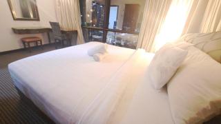 The Marina Suite Times Square Kll - 5