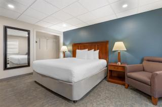 Best Western Plus Clocktower Inn - 2