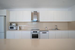 Luxury Oasis Villa - 5