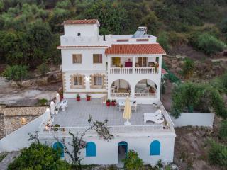 Amalia Country House - 0