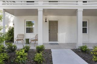 The Seabreeze Bungalow - 6