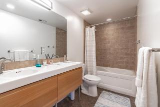 Monthly Stay Bellevue Downtown 2BR High end location - 5