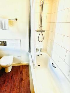 George Hotel & Granary - 4
