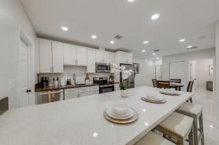 4 Mi to Hard Rock Casino! Duplex Near I-595 & I-95 - 1