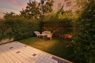 Charming Apartment - 4
