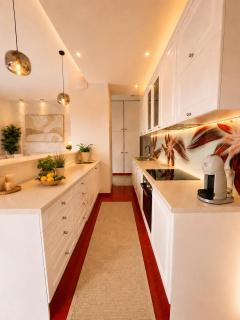 SPECTACULAR VIEW 100sqm Penthouse in Krakow Old Town Private Jacuzzi Parking Garage AC - 3