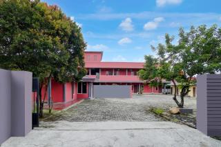 Hotel O near Urip Sumoharjo Hospital formerly Yasmine Guesthouse Syariah - 0