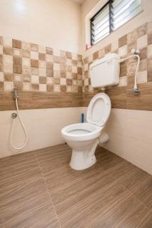 Newly built Spacious & Luxurious 1650 sft 2BHK with AC, fully functional kitchen, car parking in Tirupati near Railway Station - 3
