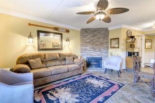 Walk to the Strip! Dtwn Gatlinburg Condo w/ Pool - 4