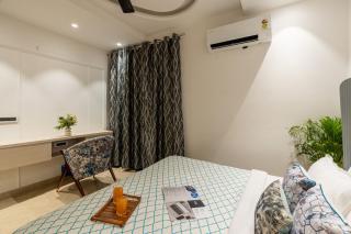 Homlee-Gold Star 3BHK-Lift-Parking-Vasant Kunj-20 Mins Airport - 3