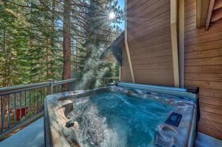 Paradise Found - Stunning Forest Views Pets Hot Tub Games - 8