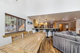 Serene Creekside Chalet - 2