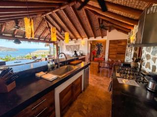 Adults Only- Luxe 3BR La Ropa Oasis - 2