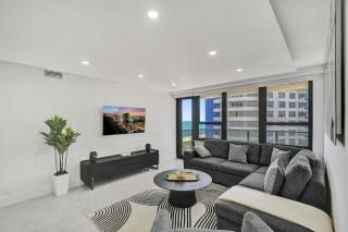 Relax in Style 3BR 2BA Beach Condo in Oceanfront Resort Pools Gym and Sauna 1507 - 0