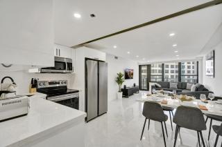 Relax in Style 3BR 2BA Beach Condo in Oceanfront Resort Pools Gym and Sauna 1507 - 3