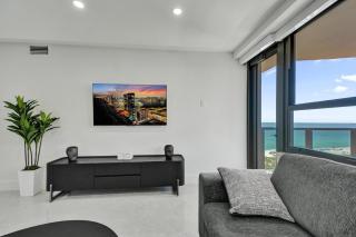 Relax in Style 3BR 2BA Beach Condo in Oceanfront Resort Pools Gym and Sauna 1507 - 7