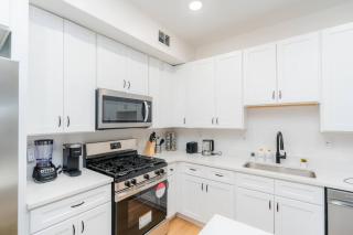 Modern Home Near MetLife 2BR Free Parking - 6