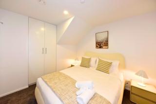 Central Moorhouse Escape Stylish 1BR City Stay - 5