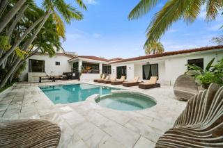 8BR Mansion Near Kiki by the River Miami - 8