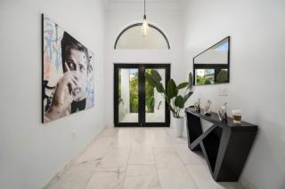 8BR Mansion Near Kiki by the River Miami - 2