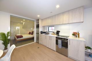 The Moorhouse Hideaway Modern 1BR City Retreat - 2