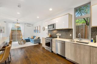 Nautical Nest in Cap Hill - 2