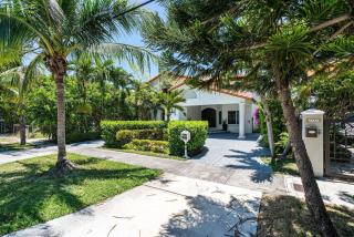 5BR Spacious Home in Best Miami Location with Private Pool - 2