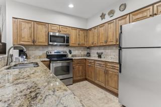The Inn At Crystal Beach #203b - 4