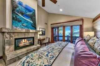 Contemporary Lakefront w Hot tub Gym Fireplace SS2 - 7