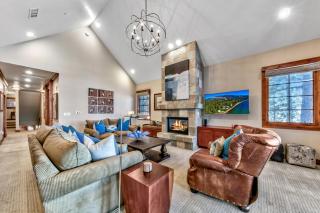 Contemporary Lakefront w Hot tub Gym Fireplace SS2 - 4
