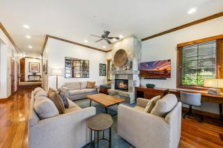 Premier Lakefront w Hot Tub & AC Near Heavenly PEAK SS9 - 2