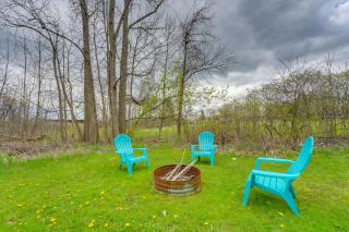 Fire Pit & Grill! Spacious Port Huron Home By Dtwn - 8