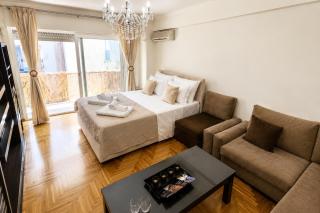 John Apartments Athens Center 1 - 3