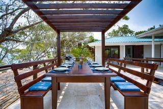 Hidden Gem 3-Bedroom Infinity Pool Villa on Beach - 9