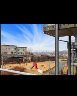 Bright and spacious 2 bedrooms apartment - 7