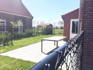 Pet-Loving Stay with Garden - Breskens - 6