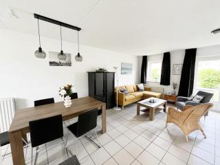 Bungalow in Breskens near Beach & Pool - 5