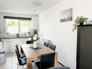 Bungalow in Breskens near Beach & Pool - 1