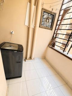 Secure 2BR Near Karachi Airport WiFi - 5