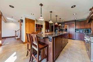 Tahoe Keys Landing: Rooftop Hot Tub Boat Dock - 3