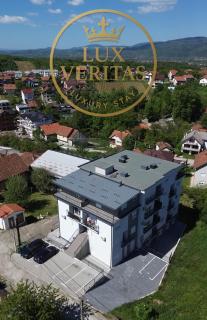 Lux Veritas Quiet & Stylish - 8