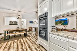 Tahoe Reset - AC Hot Tub Shuffleboard Pet Friendly - 1
