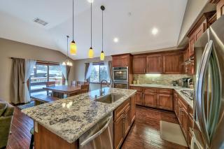 4BR Walk to Lake & Heavenly Tahoe Woods #203 - 7