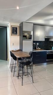 Finagaello 3 bedrooms-Self catering at 77 on Independence - 6