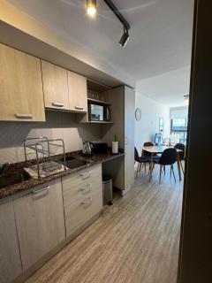 URBANA SUITES & STUDIOS 440 - 9