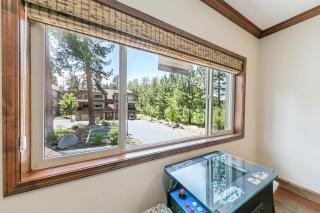Steps to Heavenly Lake & More Tahoe Woods #101 - 3