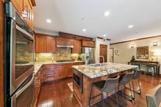 Steps to Heavenly Lake & More Tahoe Woods #101 - 1