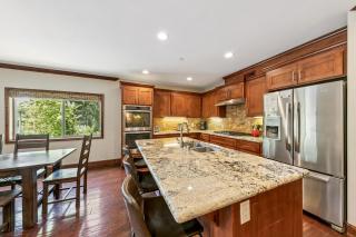 Steps to Heavenly Lake & More Tahoe Woods #101 - 4